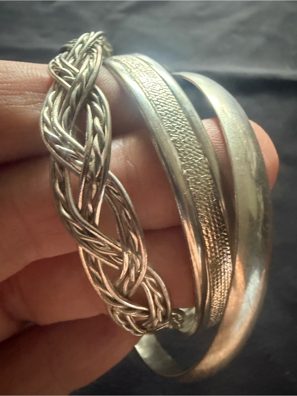 Sterling Silver Tone interconnected Women's Bangle bracelet